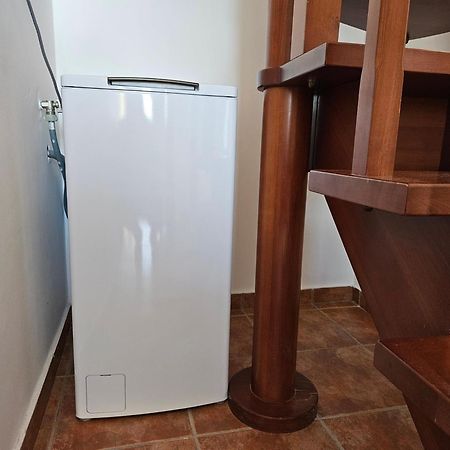 Akitos Maisonette Αδάμας Εξωτερικό φωτογραφία