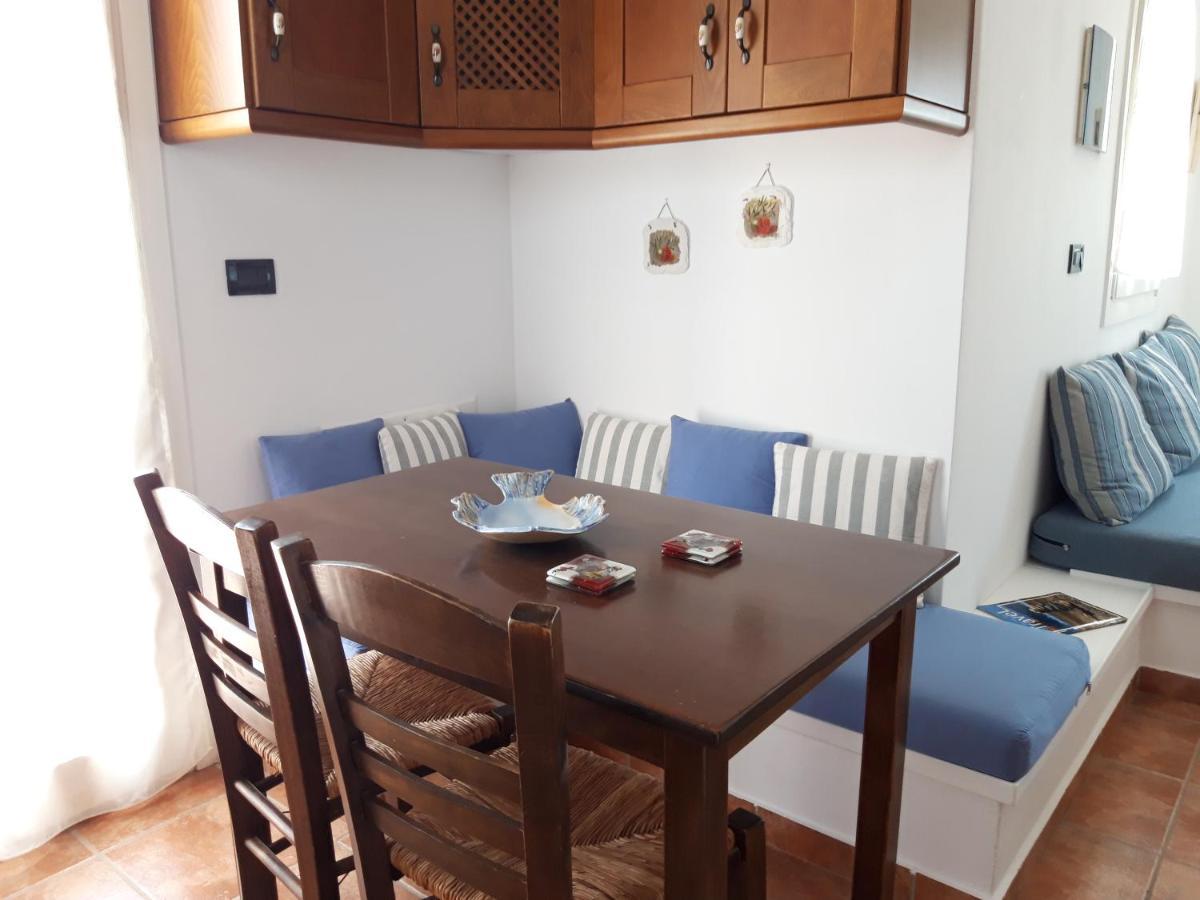 Akitos Maisonette Αδάμας Εξωτερικό φωτογραφία