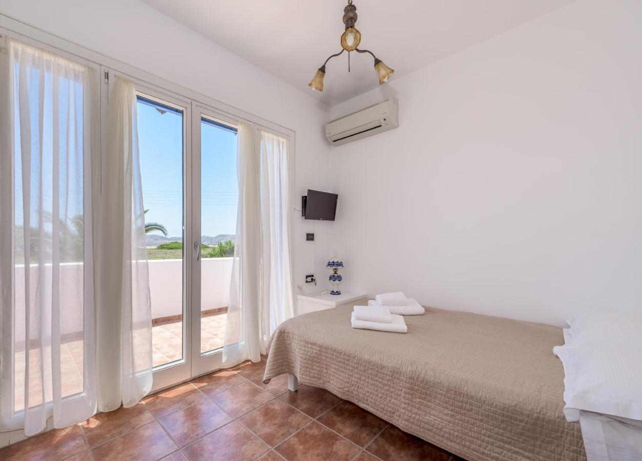 Akitos Maisonette Αδάμας Εξωτερικό φωτογραφία