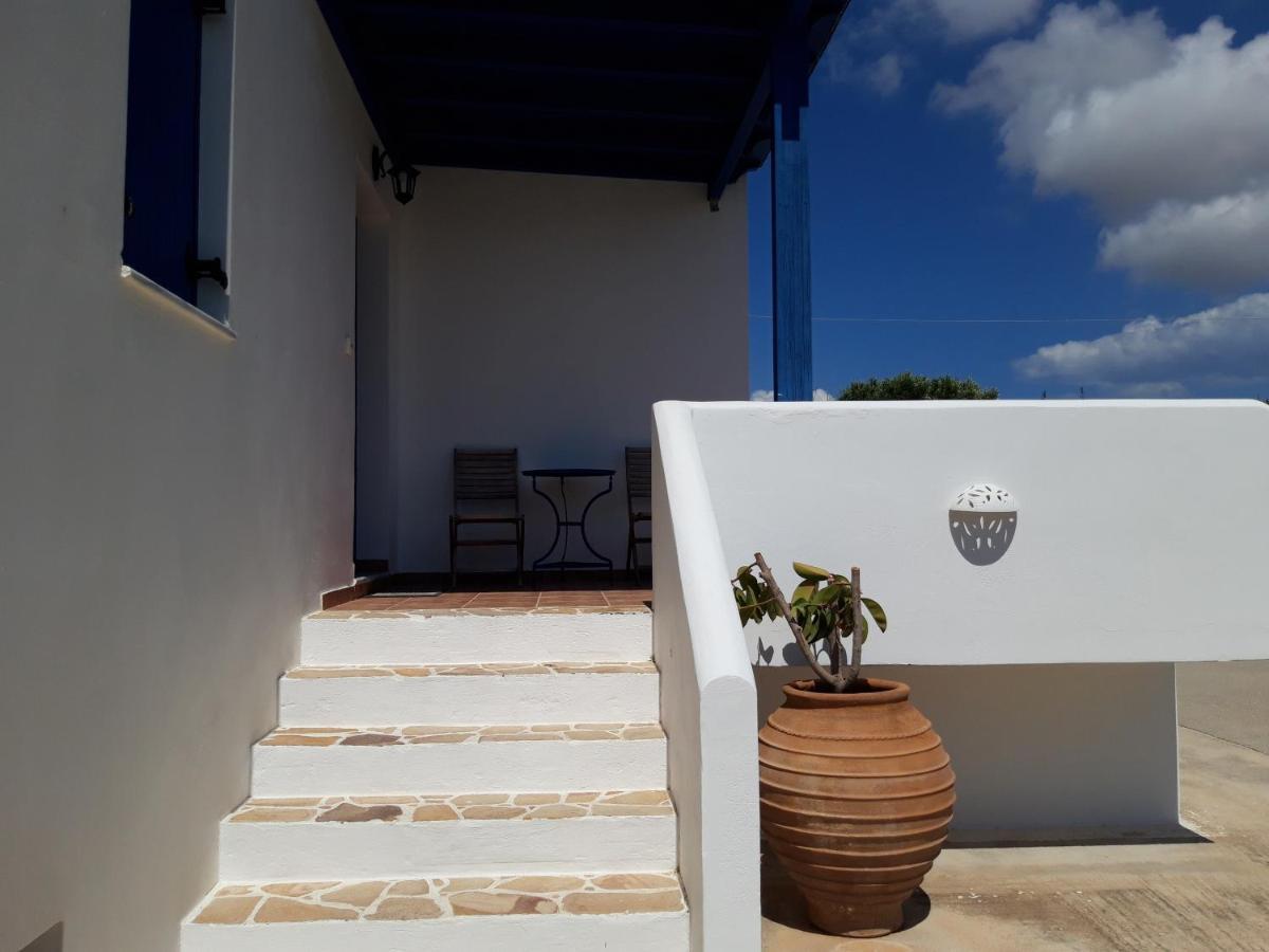 Akitos Maisonette Αδάμας Εξωτερικό φωτογραφία