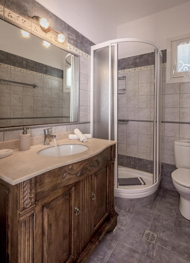 Akitos Maisonette Αδάμας Εξωτερικό φωτογραφία